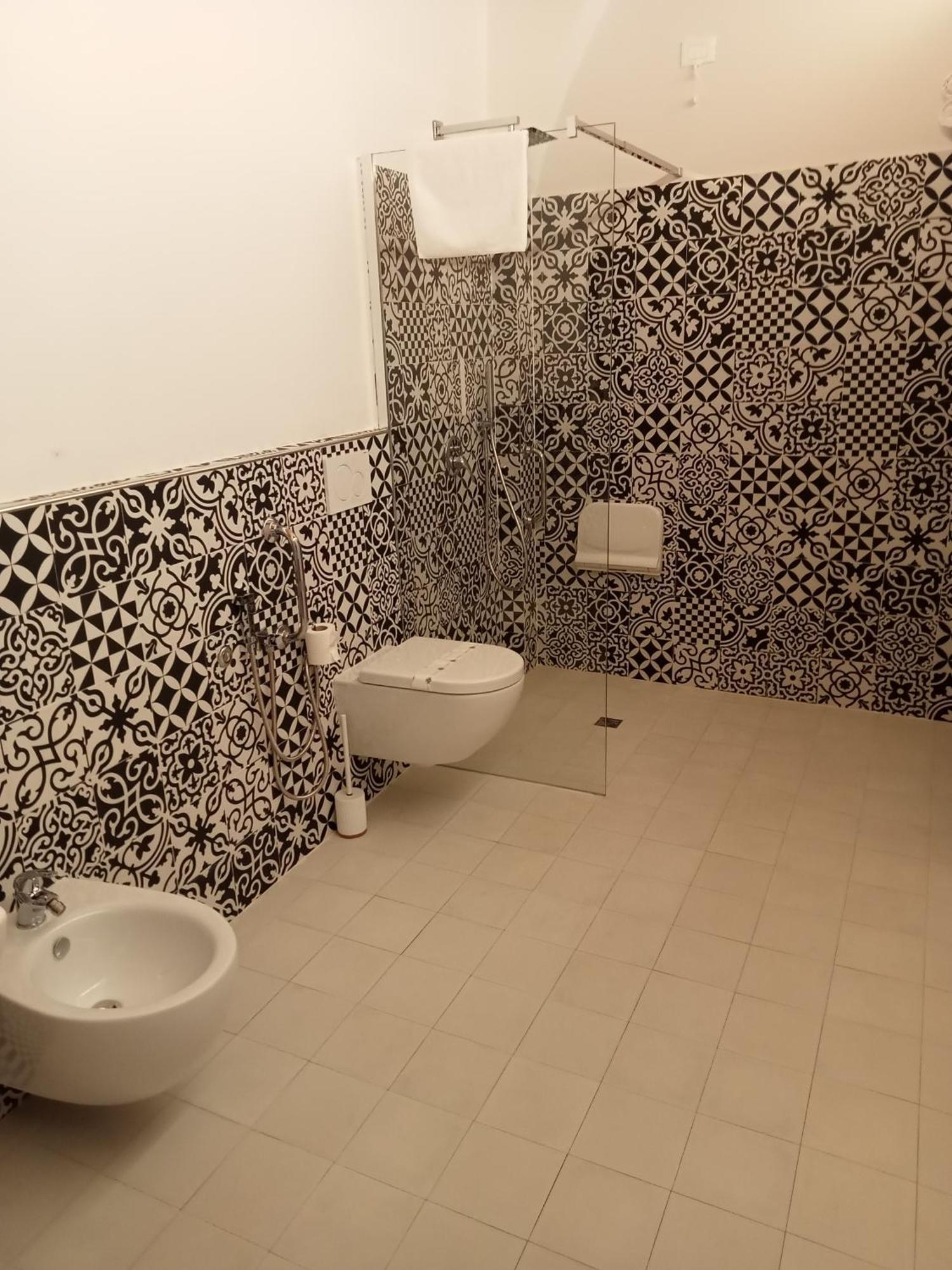 Dimora Donna Dora - Albergo Diffuso San Martino in Pensilis Luaran gambar